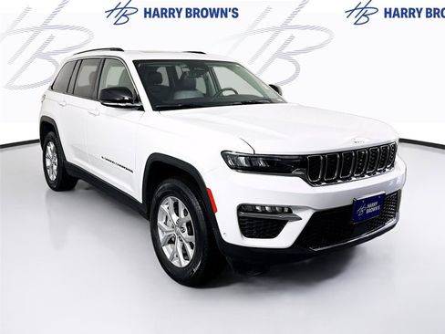 Used 2023 Jeep Grand Cherokee Limited w/ Luxury Tech Group II AWD/4WD image 27