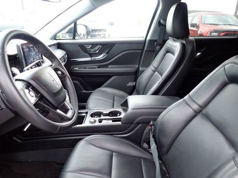 Used 2022 Lincoln Corsair AWD w/ Equipment Group 101A image 11