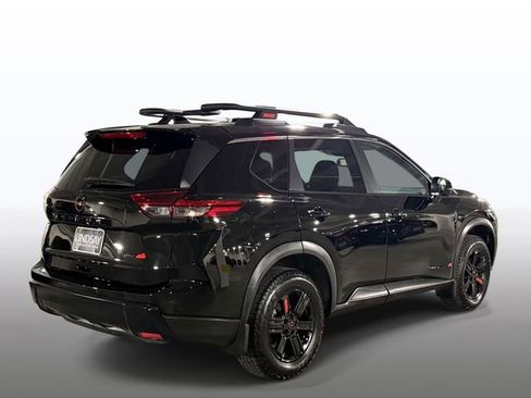Used 2025 Nissan Rogue SV w/ Rock Creek Premium Package AWD/4WD image 10