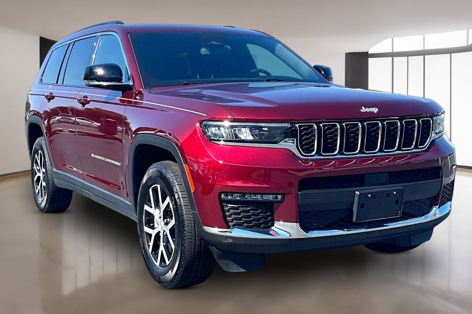 Used 2024 Jeep Grand Cherokee L Limited RWD image 1