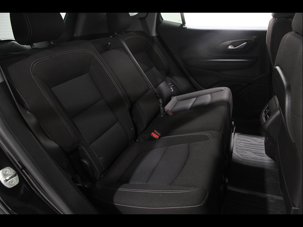 Used 2023 GMC Terrain SLE w/ Driver Convenience Package FWD image 17