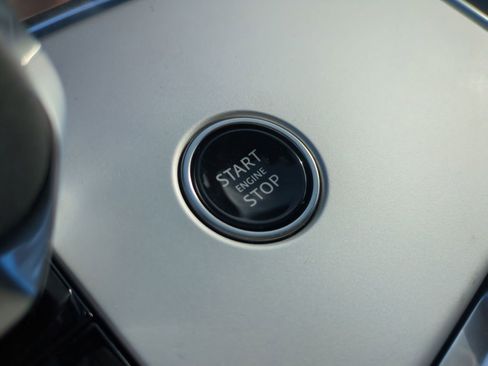 Used 2024 Land Rover Range Rover SE image 23