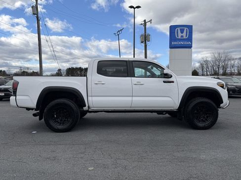 Used 2020 Toyota Tacoma TRD Pro image 4