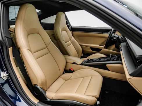 Used 2020 Porsche 911 Carrera RWD image 46