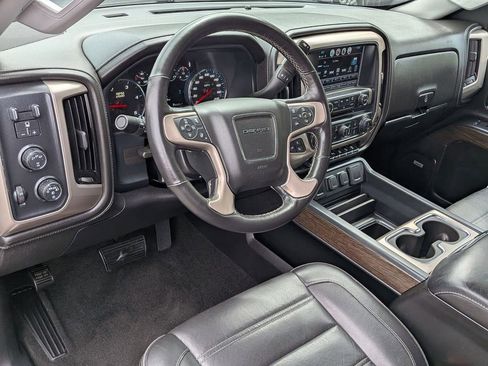 Used 2018 GMC Sierra 2500 Denali AWD/4WD image 10