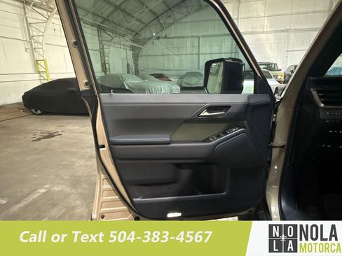 Used 2026 Lexus GX 550 AWD/4WD image 19