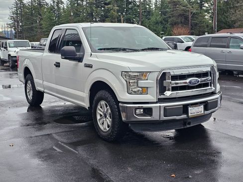 Used 2016 Ford F150 XLT w/ Equipment Group 301A Mid image 7