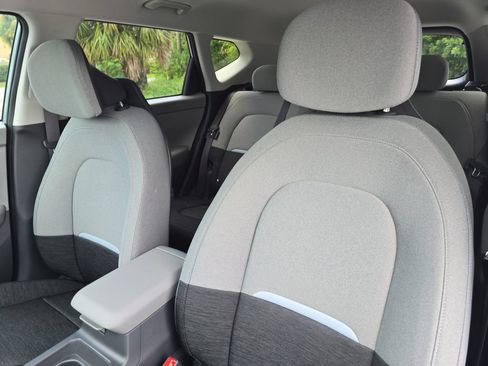 New 2027 Kia Seltos S FWD image 21