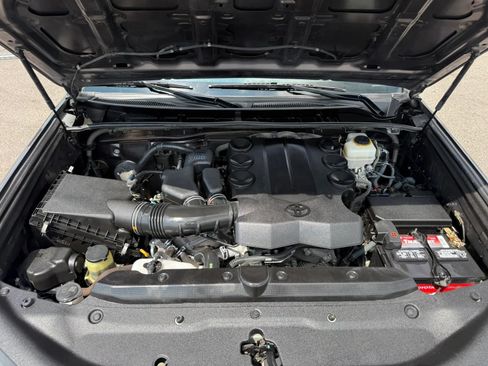Used 2014 Toyota 4Runner SR5 Premium AWD/4WD image 21