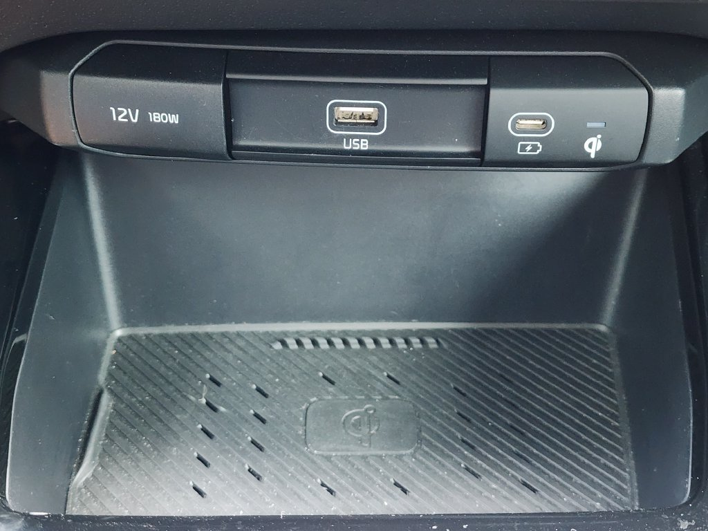 Used 2023 Kia Niro EX FWD image 23