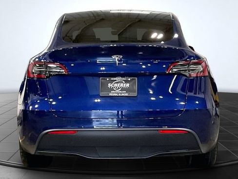 Used 2025 Tesla Model Y Long Range RWD image 4