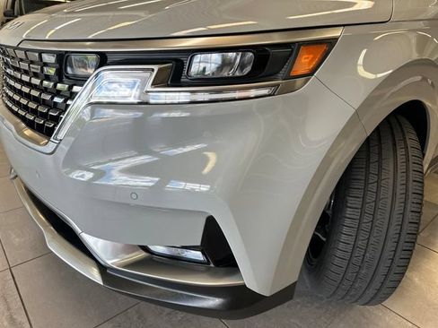Used 2024 Kia Carnival SX FWD image 17