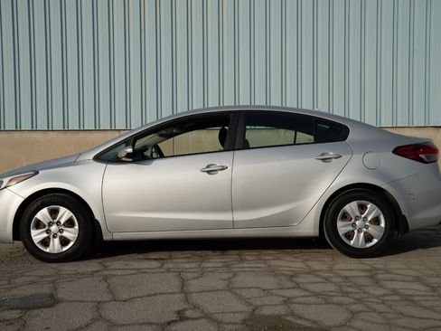 Used 2018 Kia Forte LX image 6