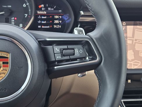 Certified 2026 Porsche Macan AWD/4WD image 27