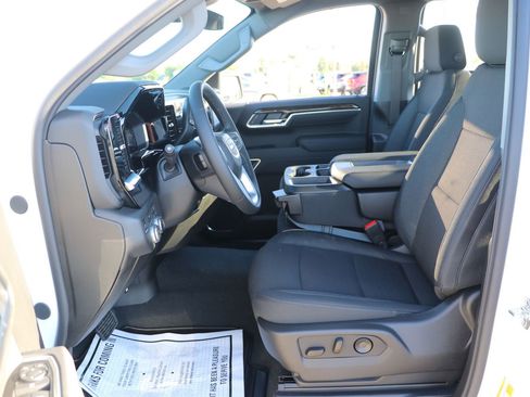 New 2026 GMC Sierra 1500 Elevation image 13