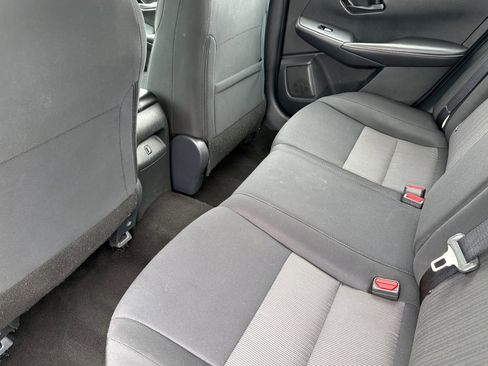 Used 2024 Nissan Sentra SV FWD image 11