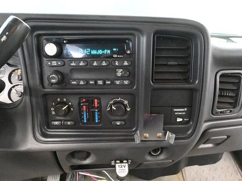 Used 2003 Chevrolet Silverado 1500 LS AWD/4WD image 25