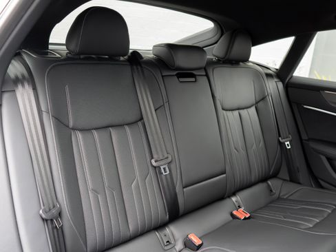 Used 2025 Audi RS 7 Performance image 28