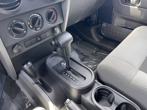Used 2008 Jeep Wrangler X AWD/4WD image 19