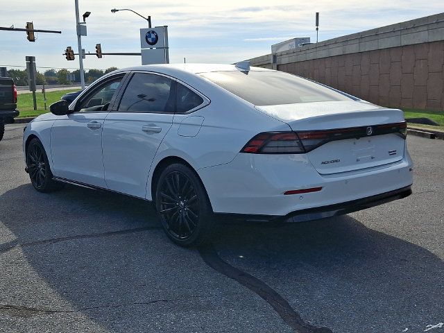 Used 2023 Honda Accord Touring image 5