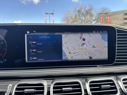 Used 2024 Mercedes-Benz Maybach GLS 600 4MATIC image 27