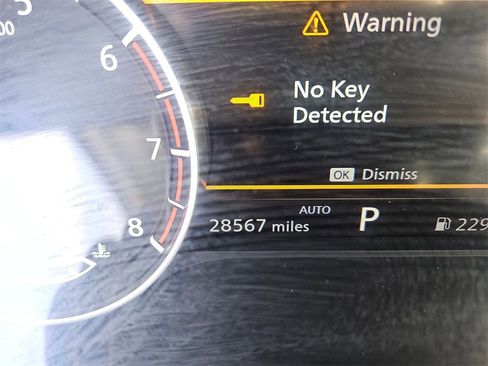 Used 2023 Nissan Rogue S image 19