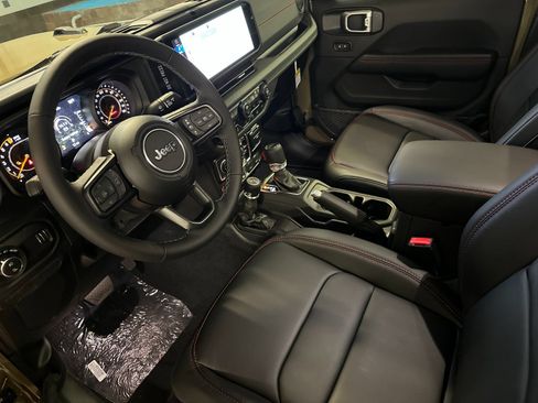 New 2026 Jeep Gladiator Rubicon AWD/4WD image 9