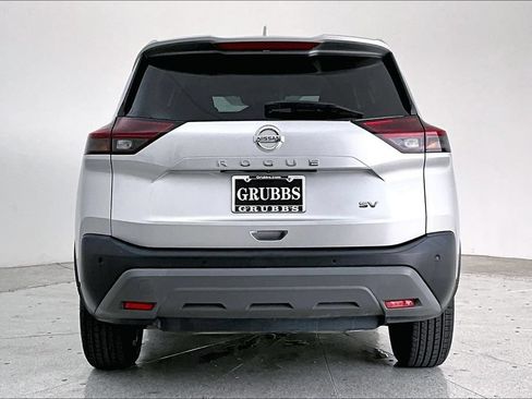 Used 2021 Nissan Rogue SV FWD image 5