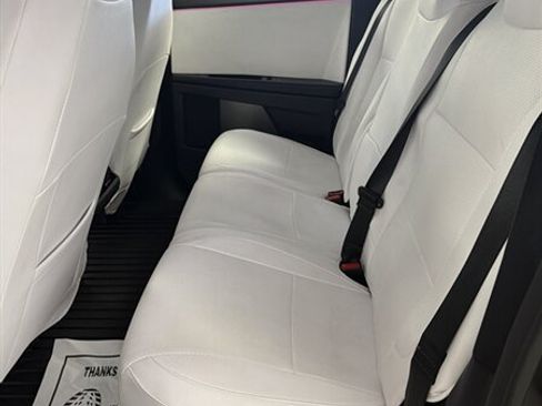 Used 2024 Tesla Cybertruck AWD Crew Cab image 27