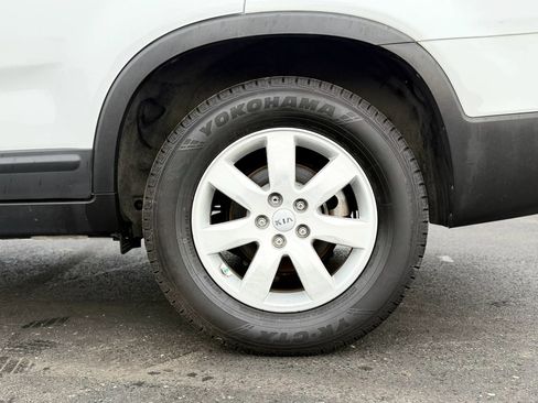 Used 2013 Kia Sorento LX FWD image 35