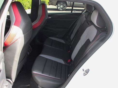 Used 2022 Volkswagen GTI Autobahn image 33