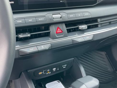 New 2026 Kia K4 GT-Line Turbo FWD image 18