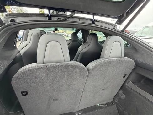 Used 2022 Tesla Model X image 10