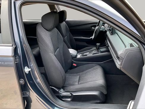 Used 2023 Honda Accord LX image 9