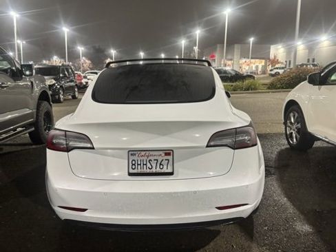 Used 2018 Tesla Model 3 Long Range image 6