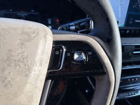 Used 2023 Lincoln Corsair Standard w/ Equipment Group 101A image 22