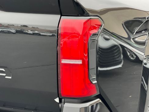 New 2026 Toyota Tacoma SR5 AWD/4WD image 31