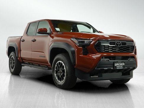 Used 2025 Toyota Tacoma TRD Off-Road image 7