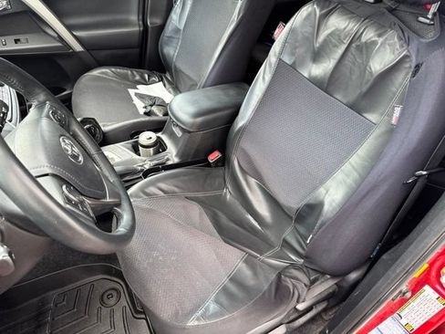 Used 2016 Toyota RAV4 XLE AWD/4WD image 12