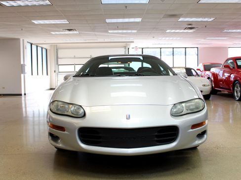 Used 2002 Chevrolet Camaro Z28 w/ Preferred Equipment Group 2 image 3