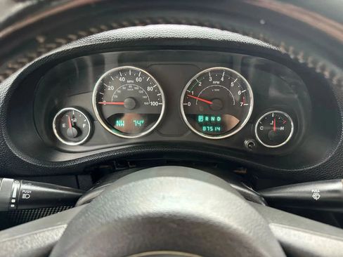 Used 2012 Jeep Wrangler Sport AWD/4WD image 16