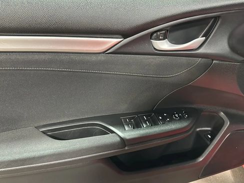 Used 2017 Honda Civic EX image 9