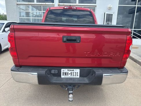 Used 2021 Toyota Tundra SR5 w/ SR5 Leather Package image 10