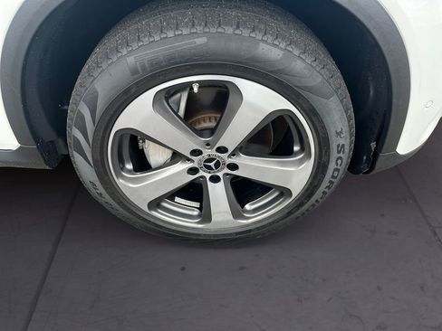 Certified 2022 Mercedes-Benz GLC 300 4MATIC w/ Premium Package Lite image 14