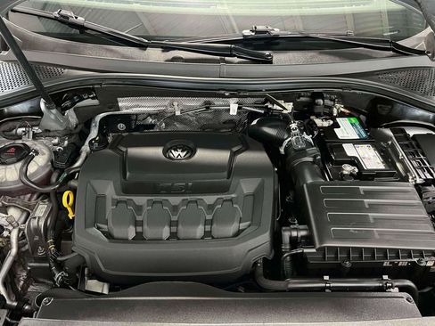 Used 2023 Volkswagen Tiguan SE image 38