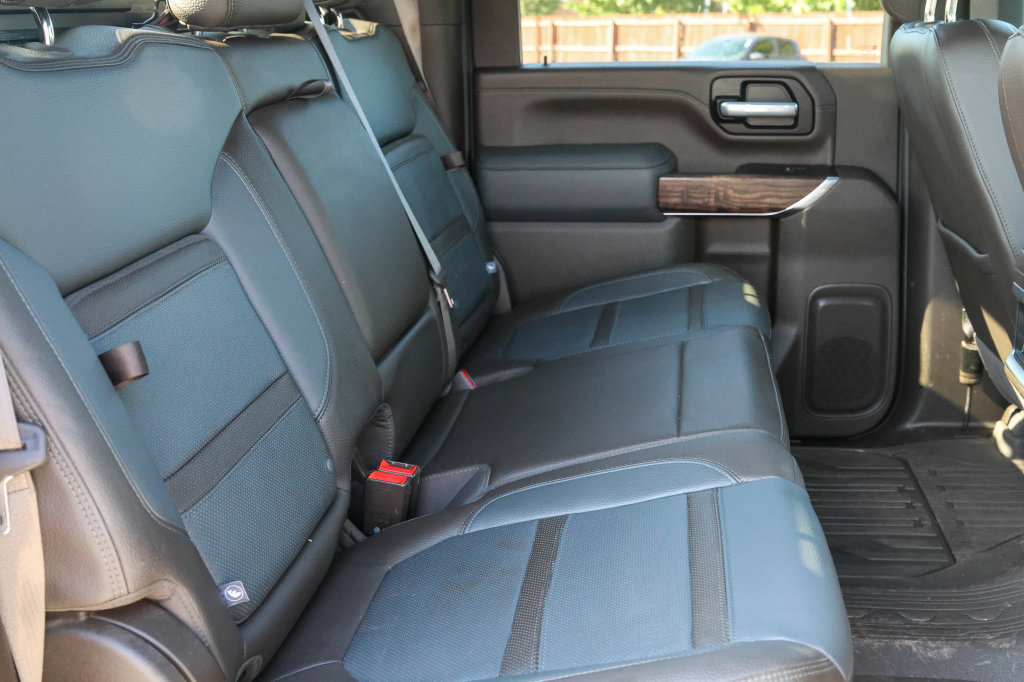 Used 2020 GMC Sierra 2500 Denali w/ Denali Ultimate Package AWD/4WD image 21