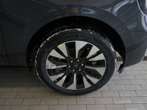 Used 2026 Ford Expedition Platinum w/ Driver's Package image 14