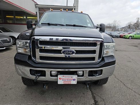 Used 2006 Ford F350 Lariat AWD/4WD image 3
