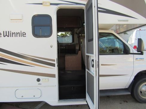 Used 2017 Ford E-450 and Econoline 450 Super Duty w/ Motorhome Prep Package image 30