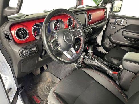 Certified 2022 Jeep Gladiator Rubicon w/ Cold Weather Group AWD/4WD image 3